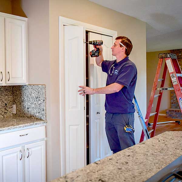Content Image Cabinet Door Repair Services